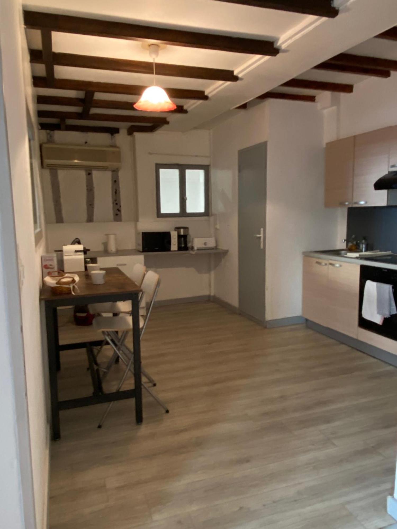 Appartement 3 Pieces Rdc Plein Centre Ville Marciac Exterior foto